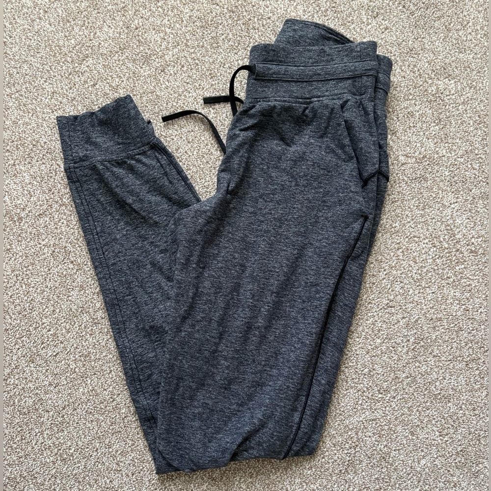 Lululemon ready to rulu jogger grey so 4